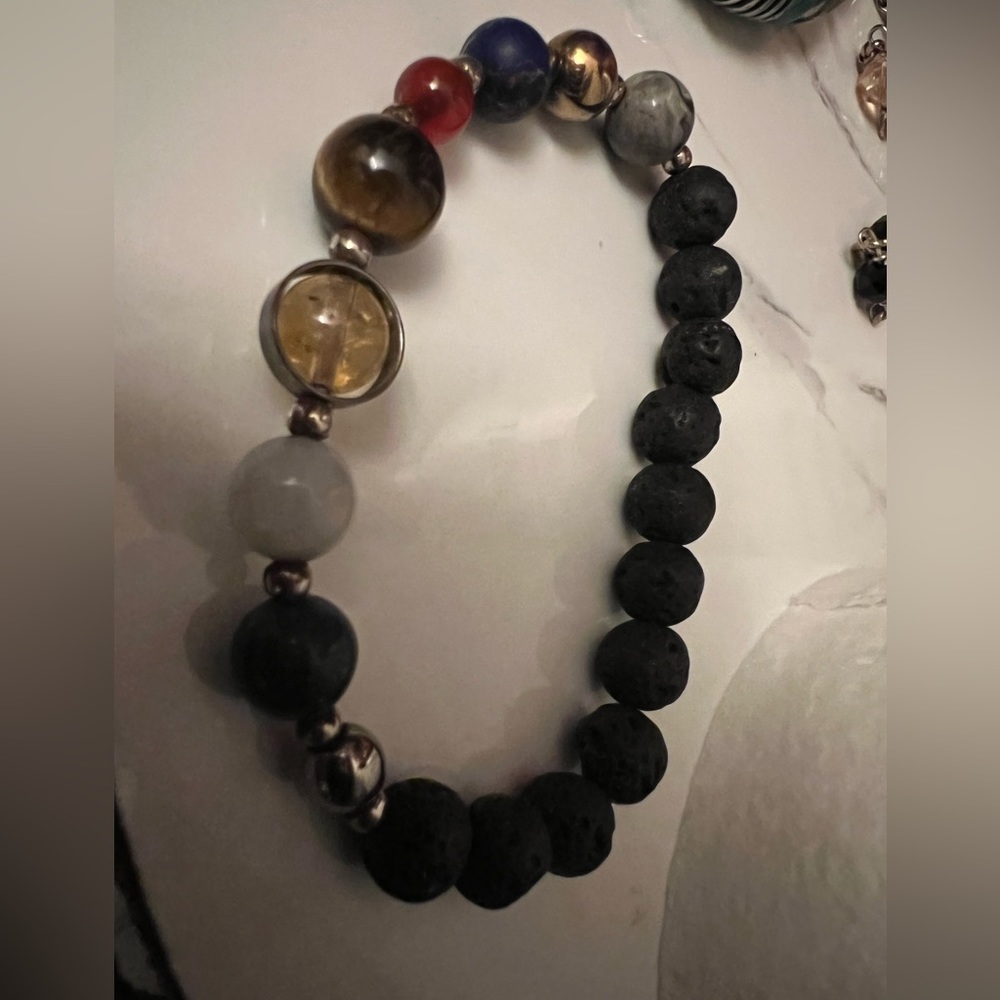 Awesome stretchy bracelet with different stones 🌹💥❤️